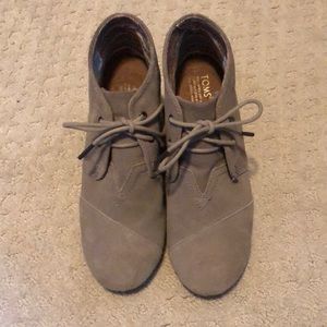 TOMS Wedges Size 8 Good Condition!